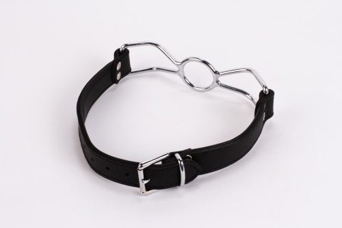 Kalf zacht leren boven- en lamsleer vulling met roestvrijstalen mondstuk zwart