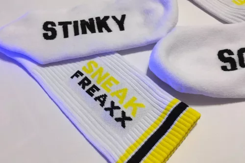 Stinky Soxx – fehér-sárga prémium zokni
