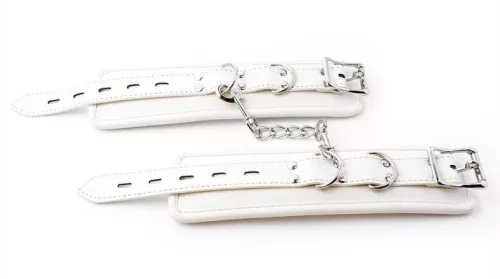 Cuff Bomb – fehér bokapántok a szenvedélyes játékhoz