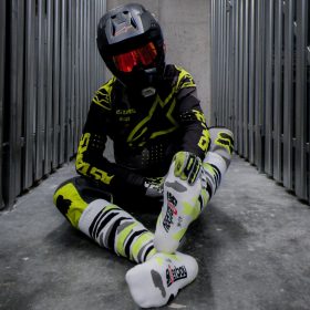   High Mx Socks Sk8erboy – stílusos fehér-fluo-fekete zokni