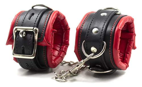 Simply Dom – vörös-fekete bilincs és nyakörv szett